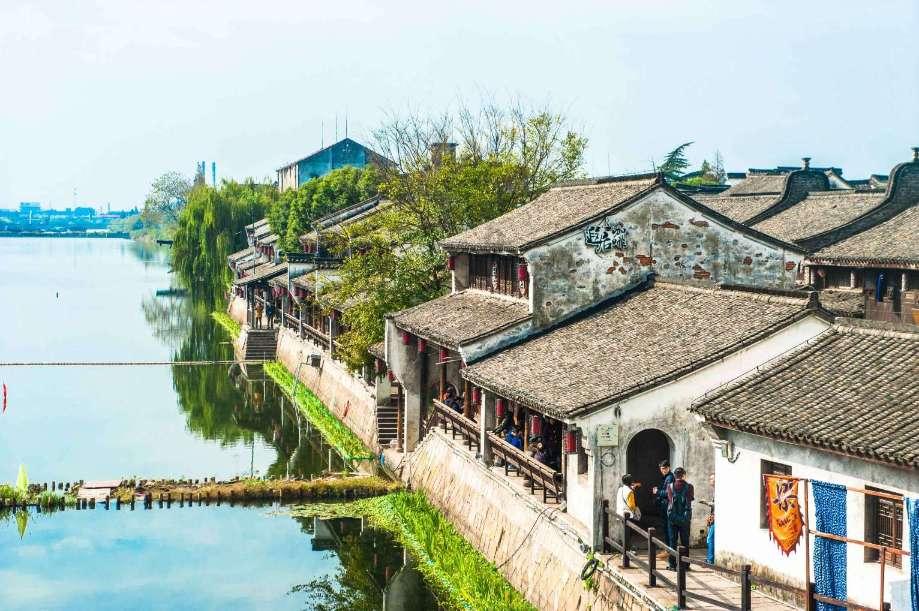易经：读懂乾卦中的潜龙、见龙，刚入职场就会不再纠结、顺势而为